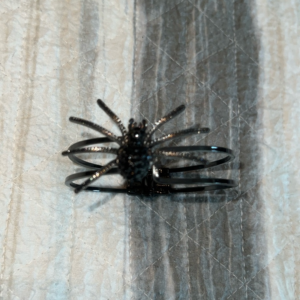 Spider bracelet